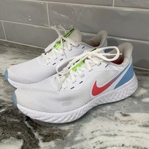 Nike Revolution 5 Running Shoes